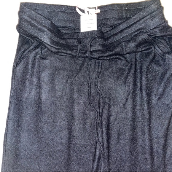 Fornia Women’s (M) Lounge Jogger Pants, Black - Picture 4 of 5